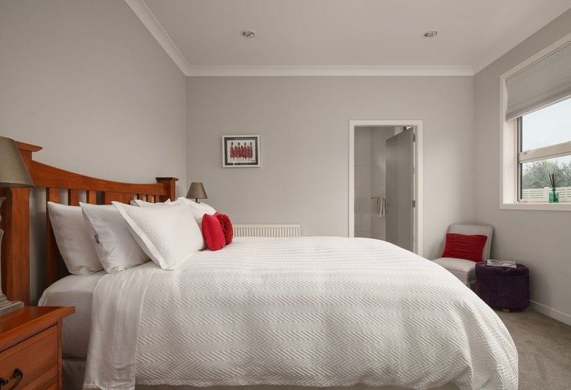 De Preaux Lodge Luxury Bed & Breakfast