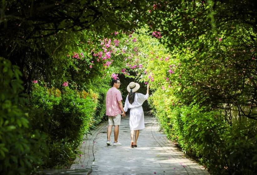 Flc Grand Hotel Samson