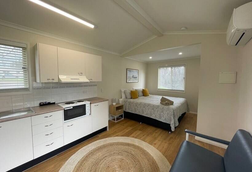 Fossickers Tourist Park