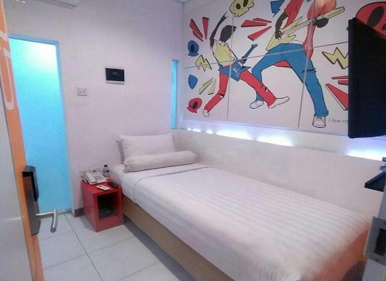 Front One Cabin Tirtonadi Solo