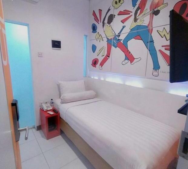 Front One Cabin Tirtonadi Solo