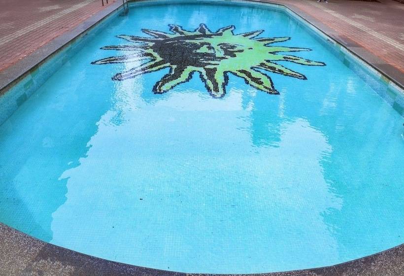 Guesthouser 2 Bhk Apartment Ae45