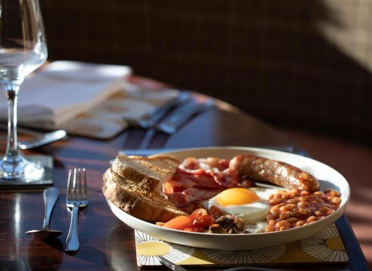 簡易ホテル The Pheasant Pub At Gestingthorpe Stylish Boutique Rooms In The Coach House