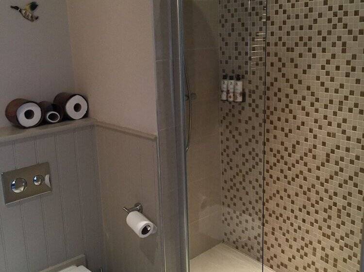 فندق فئة نجمة واحدة The White Hart