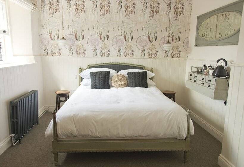 فندق فئة نجمة واحدة The White Hart