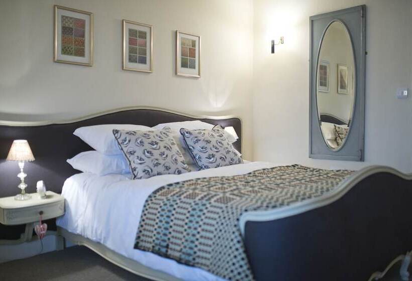 فندق فئة نجمة واحدة The White Hart