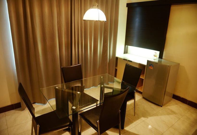 酒店 88 Diponegorojember By Wh