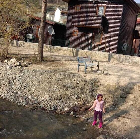 호텔 Abant Bahceli Kosk