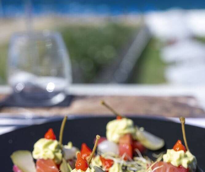 Отель Atermono Boutique Resort & Spa