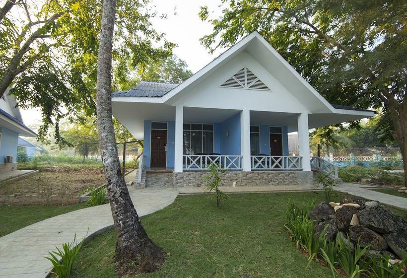 酒店 Azura Beach Resort