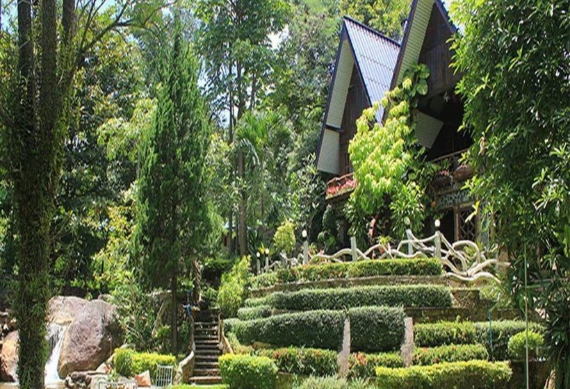 Hotel Baan Fahsai Resort