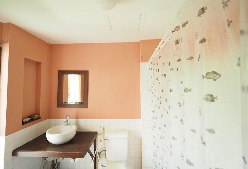 فندق Baan Suan Amphawa