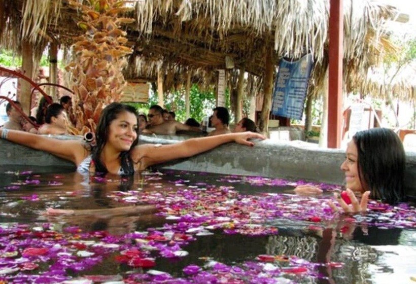 فندق Balneario San Juan Cosalá