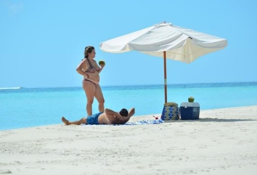 هتل Beach Residence