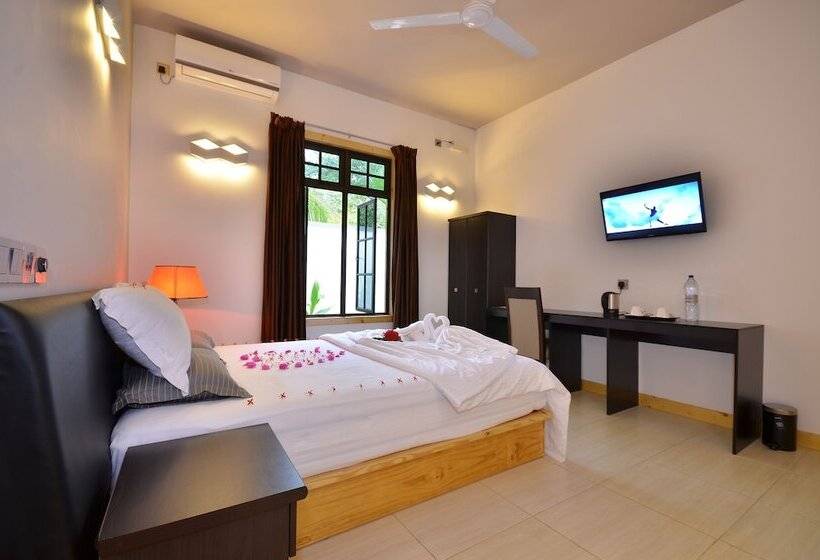 هتل Beach Residence