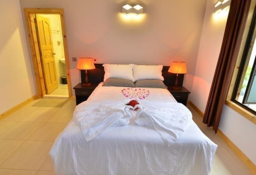 هتل Beach Residence