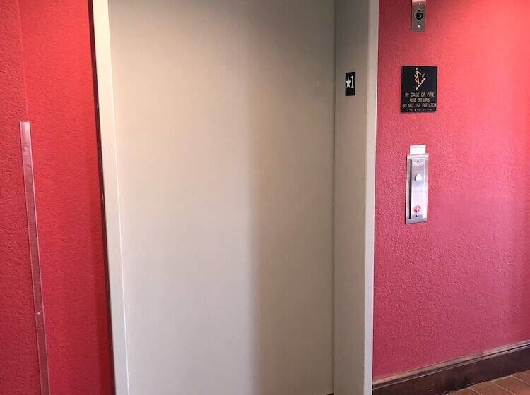 בית מלון כפרי Black Gold Suites Tioga