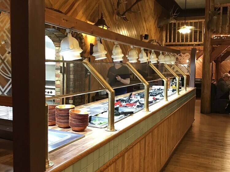 Отель Colter's Lodge