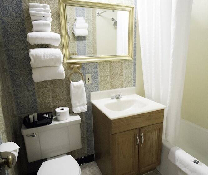 Отель Colter's Lodge