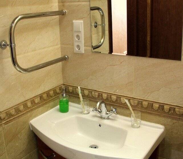 בית מלון כפרי Diadema Sheremetyevo Guest House