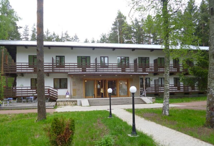 בית מלון כפרי Dom Tvorchestva Arkhitektor