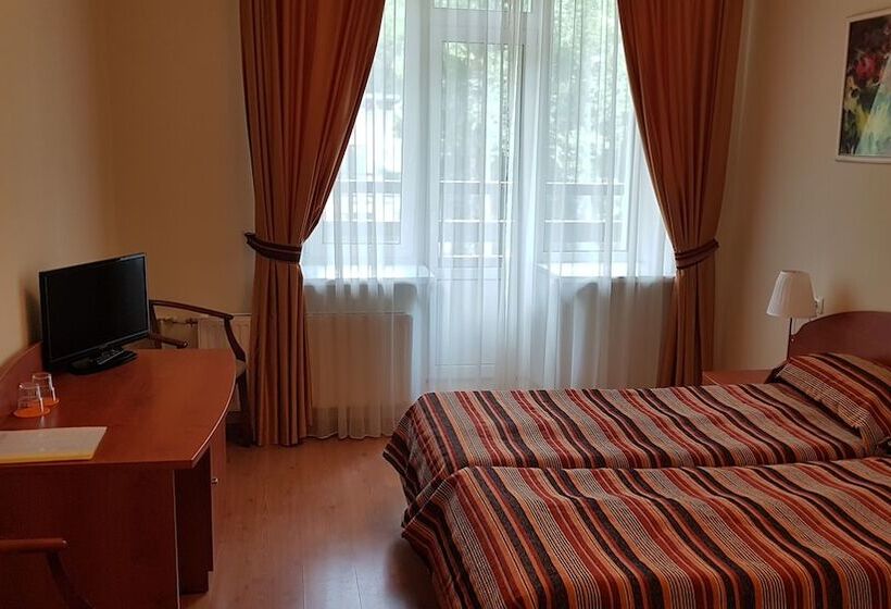 فندق Dom Tvorchestva Arkhitektor