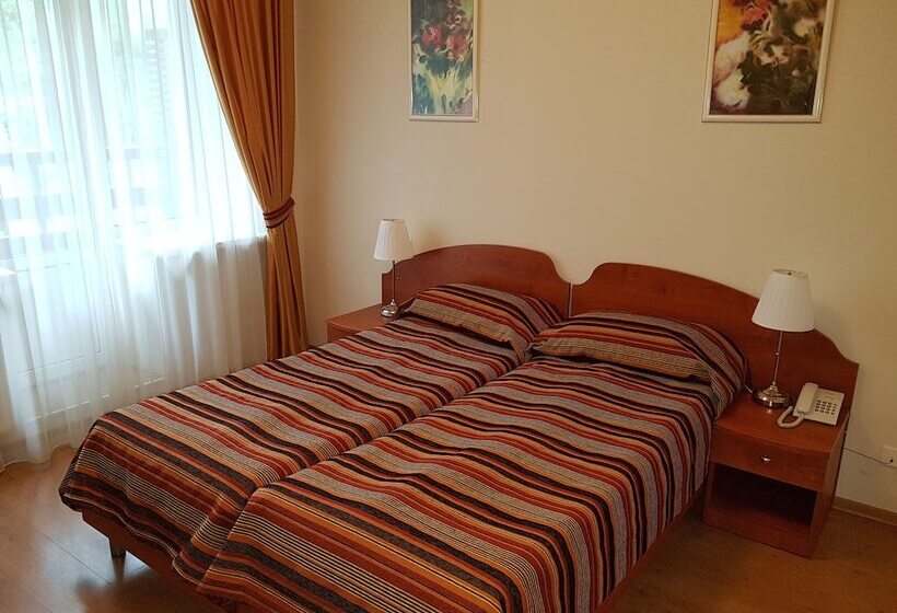 فندق Dom Tvorchestva Arkhitektor