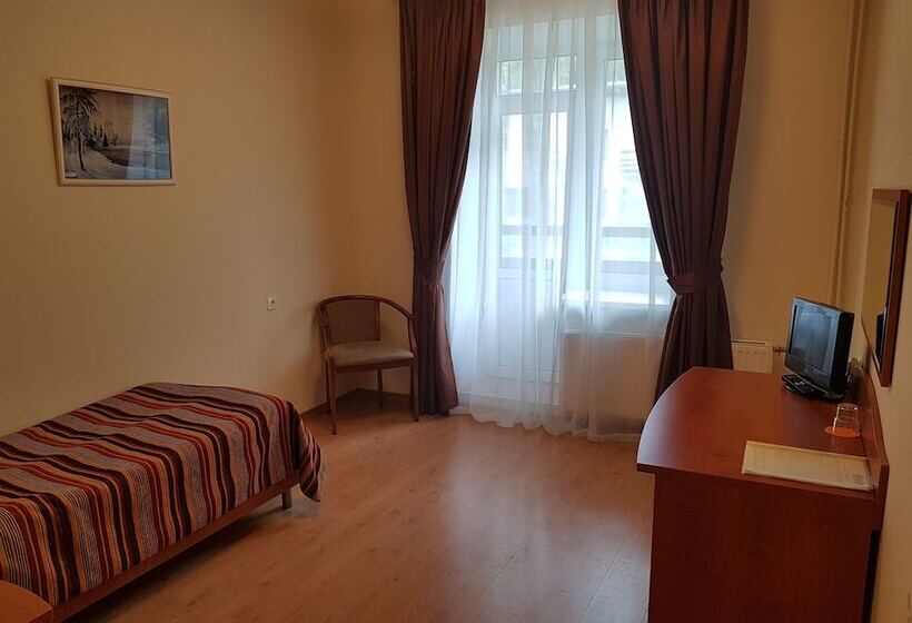 فندق Dom Tvorchestva Arkhitektor