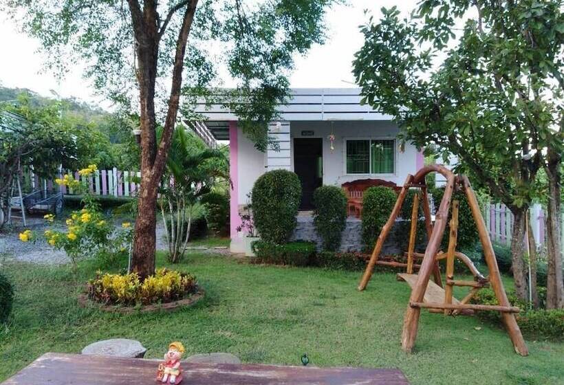 فندق Downhill Resort