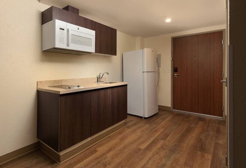 Отель Extended Suites Chihuahua La Juventud