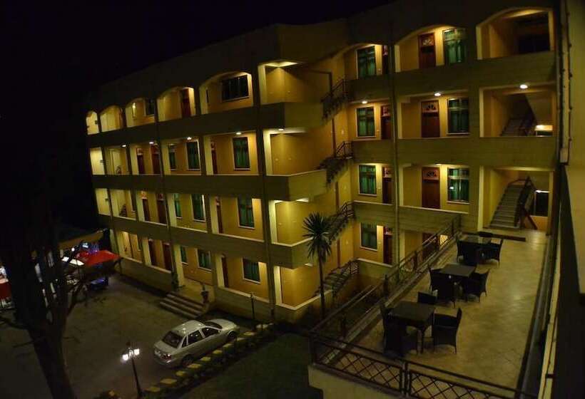 فندق Fasil International