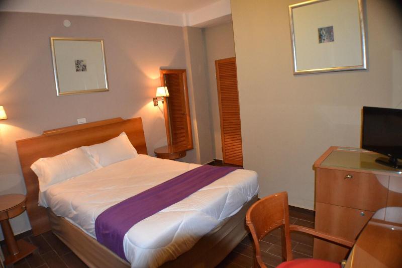 فندق Fasil International