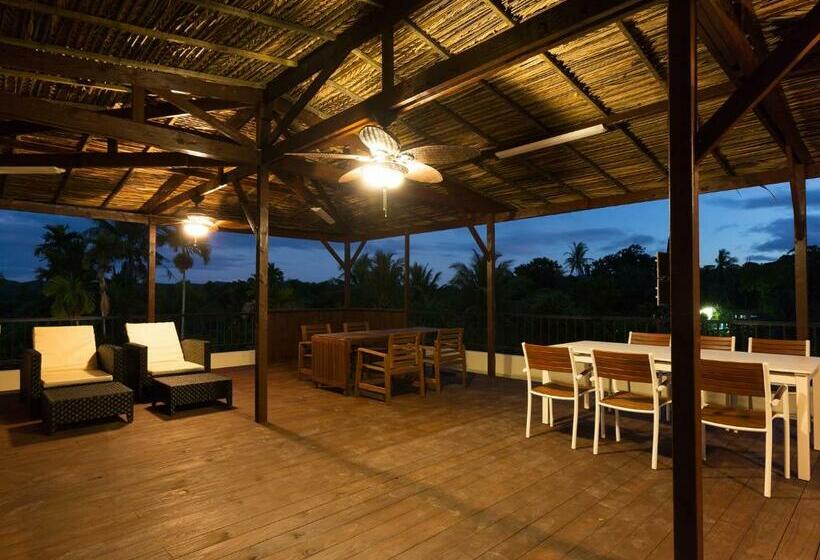 هتل Garden Palace Downtown Koror