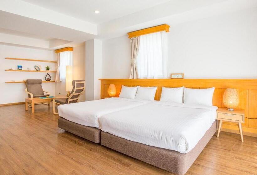 هتل Garden Palace Downtown Koror