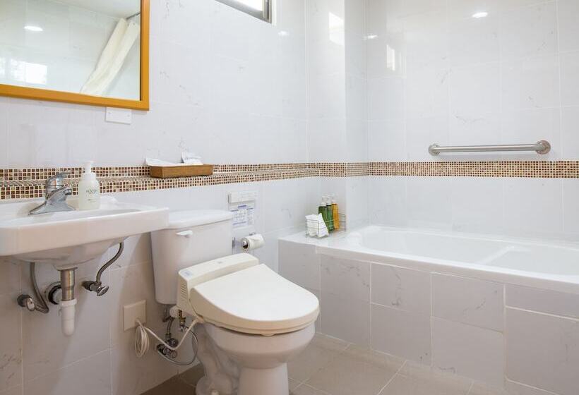 هتل Garden Palace Downtown Koror