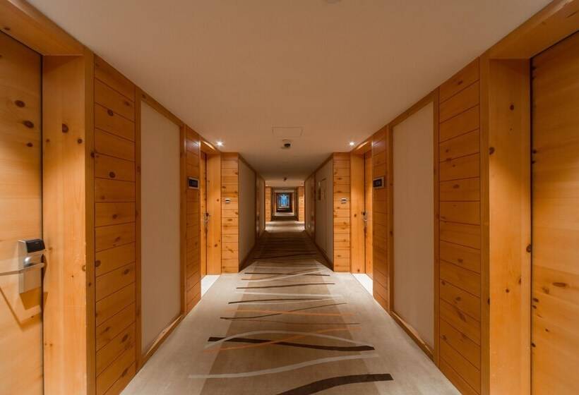 Отель Genting Grand Chongli