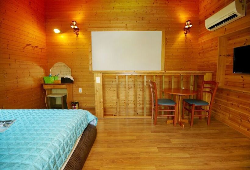 Отель Blue In Blue Pension