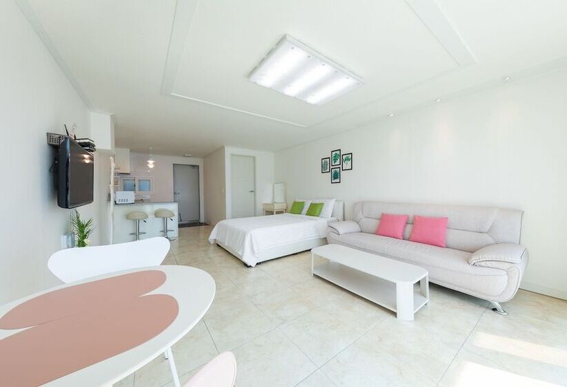 Отель Melodia Pension