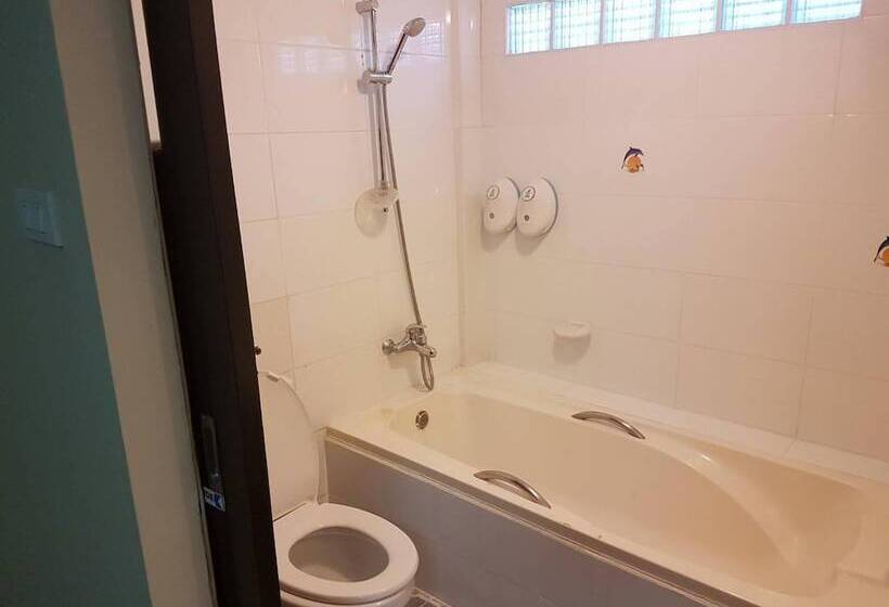 酒店 Guest House Ratchaburi