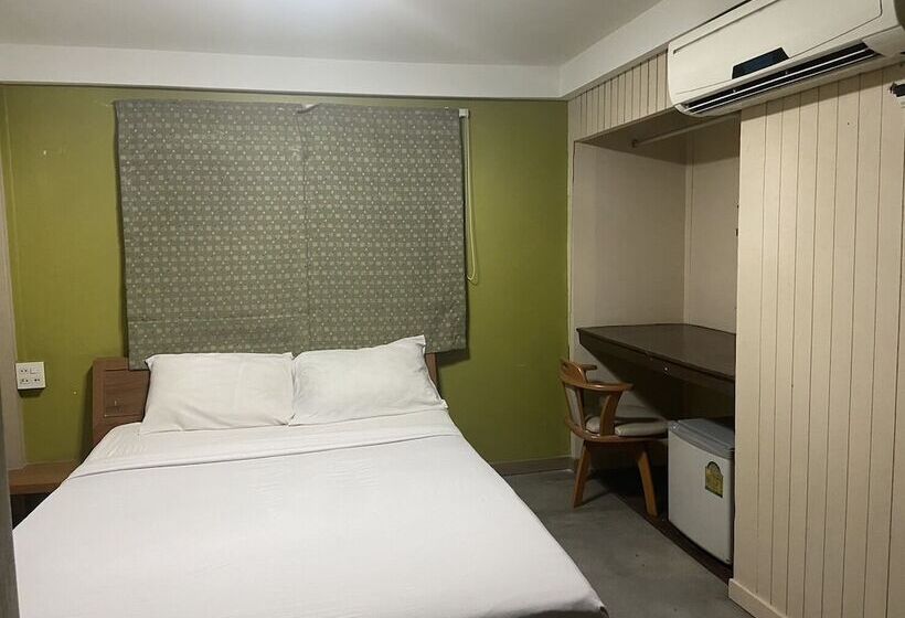 酒店 Guest House Ratchaburi