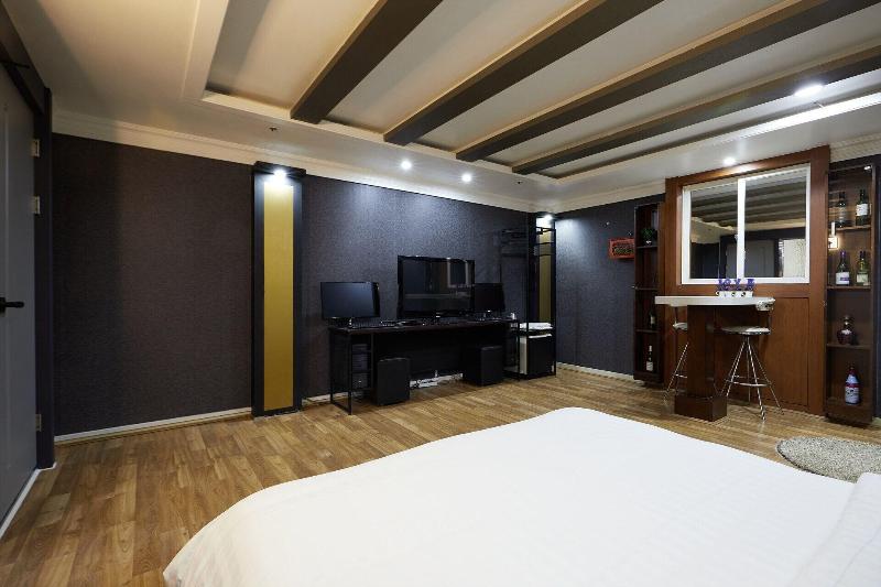 בית מלון כפרי Headone