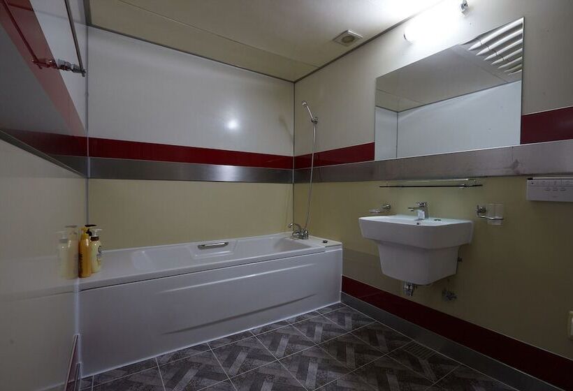 בית מלון כפרי Headone