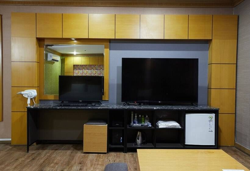 בית מלון כפרי Headone