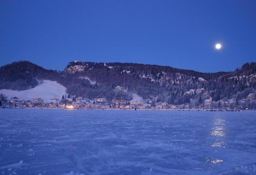 Отель Hôtel De Ville La Baie Du Lac