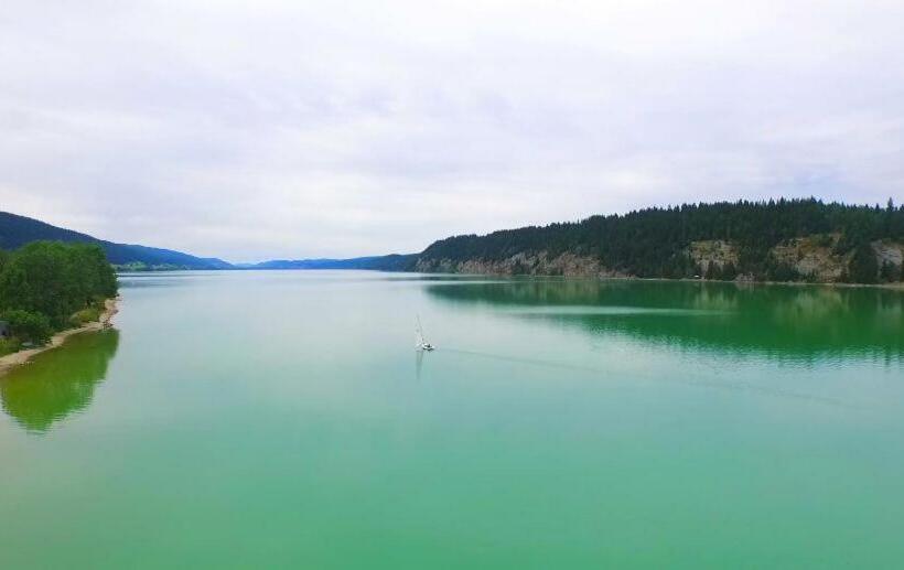 Отель Hôtel De Ville La Baie Du Lac