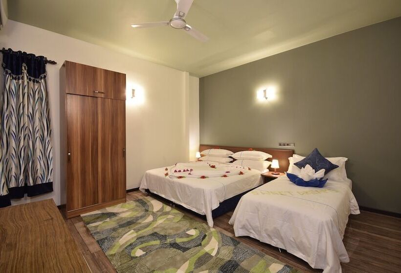 هتل Island Home Inn