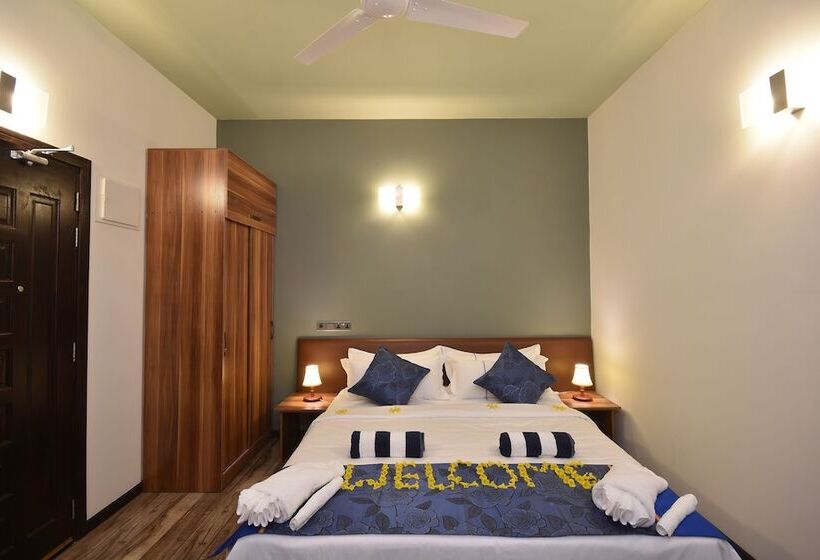 هتل Island Home Inn