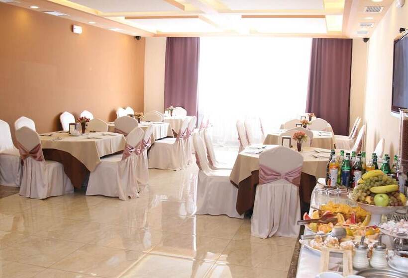 בית מלון כפרי Jermuk Ashkhar Sanatorium