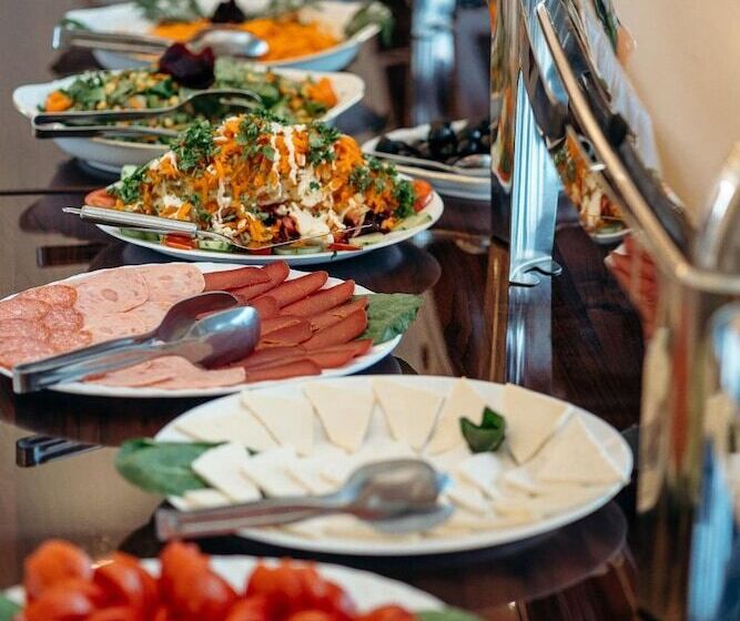 בית מלון כפרי Jermuk Ashkhar Sanatorium