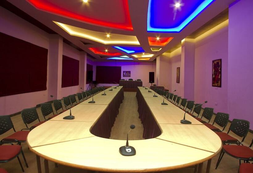 ホテル Treebo Trend Kapalin Resort